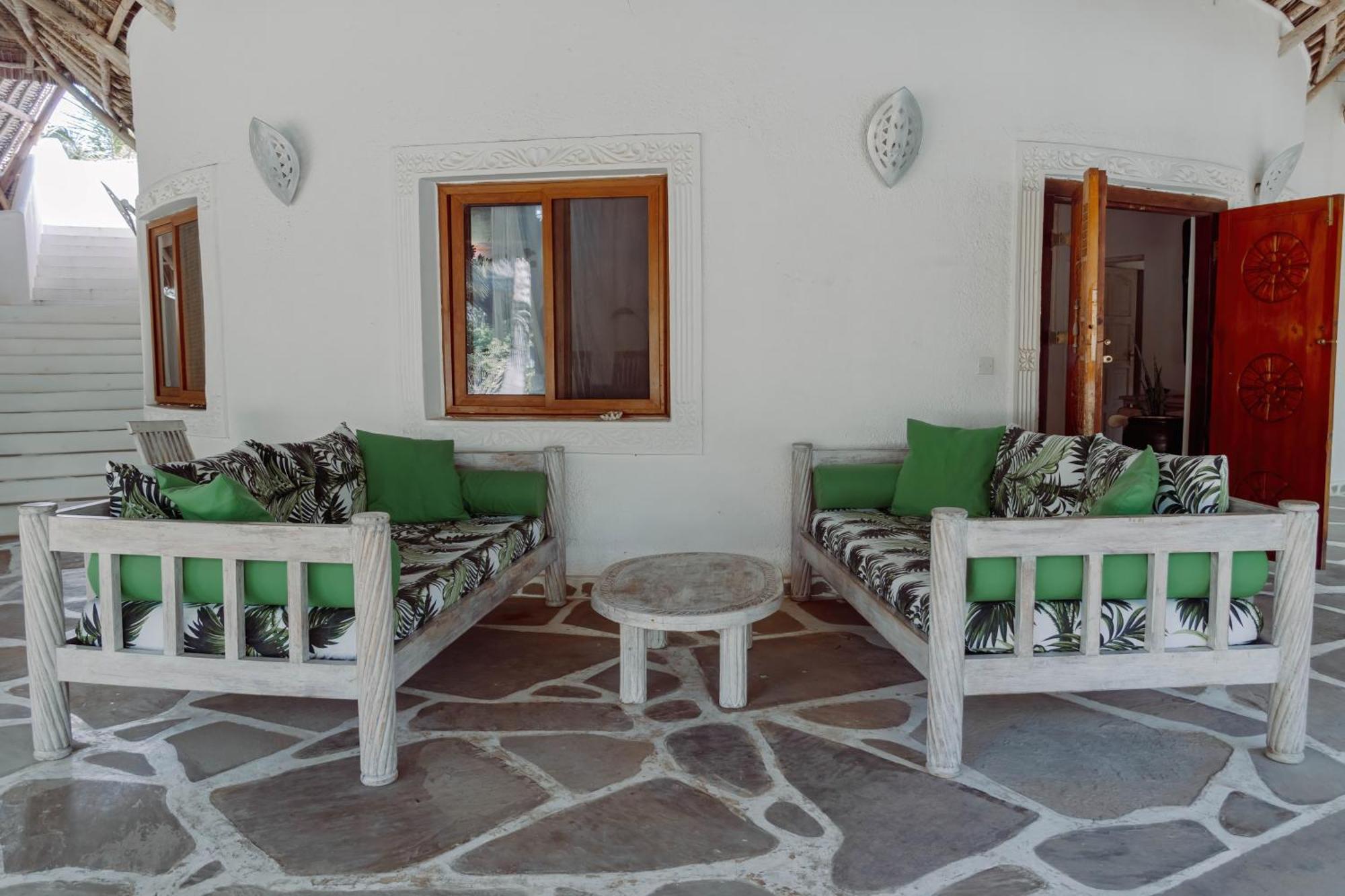 Baobab Village Watamu Bagian luar foto