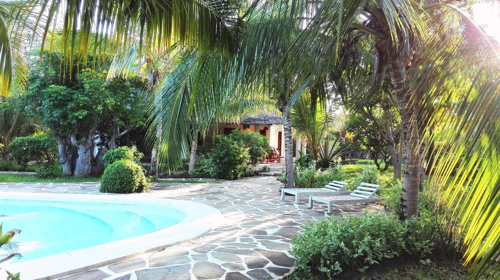 Baobab Village Watamu Bagian luar foto