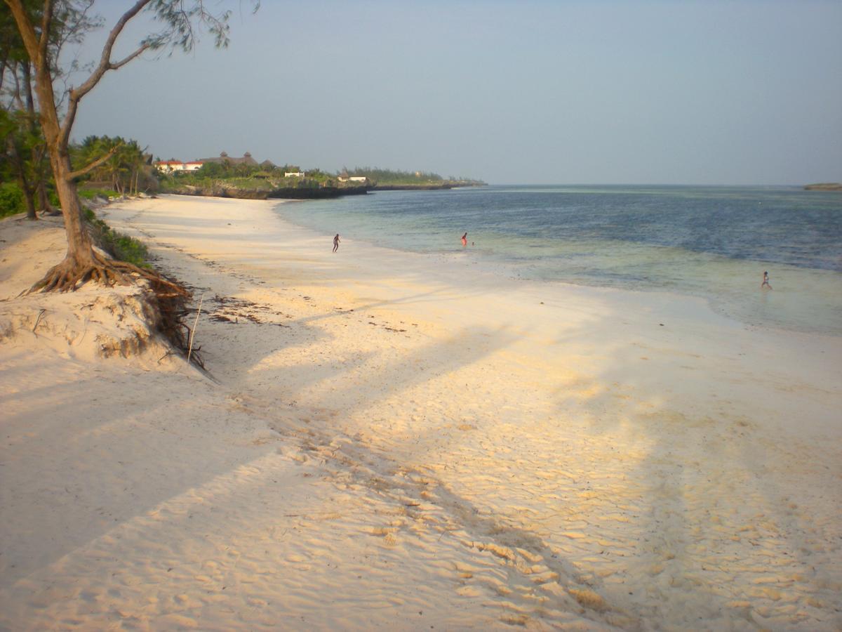 Baobab Village Watamu Bagian luar foto